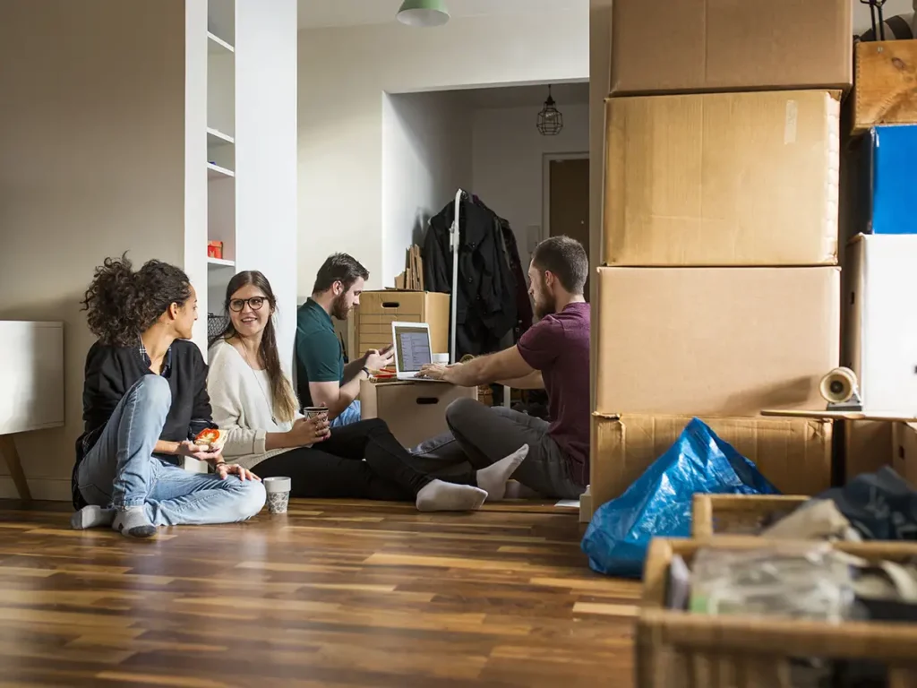 Discover the benefits of combining removals and storage in Windsor with YHR. Enjoy flexible, secure, and stress-free moving solutions tailored to your needs.
